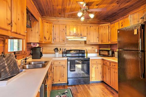 2-acre Blue Ridge Home With Fireplace, Hammock And Deck