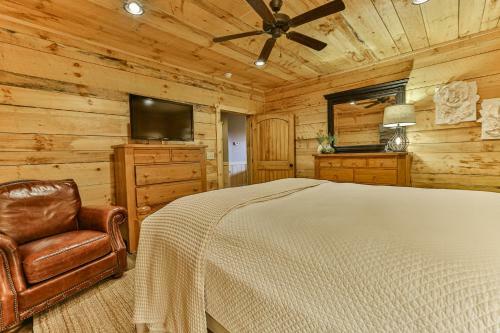 Eagles Crest - Long Range Layered Mountain Views In Peaceful Neighborhood!