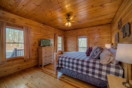 Green Pine Cabin By Escape To Blue Ridge