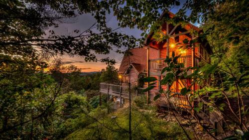 Pinecone Peak By Escape To Blue Ridge