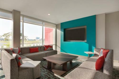 Avid Hotel Perry-national Fairground Area, An Ihg Hotel
