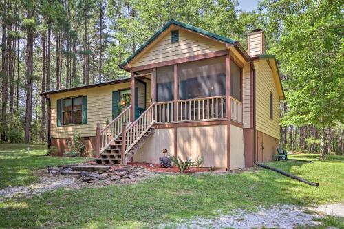 Cozy Pine Mountain Cabin With Screened Porch And Yard!