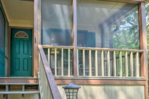 Cozy Pine Mountain Cabin With Screened Porch And Yard!