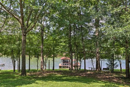 Spacious Lake Sinclair A-frame With Boat Dock And Slip!