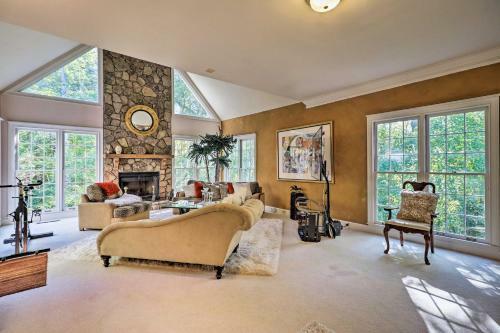 6,000-square-foot Executive Home With Deck And 1 Acre!