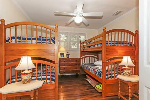 120 Druid Oaks Lane