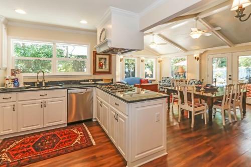 120 Druid Oaks Lane