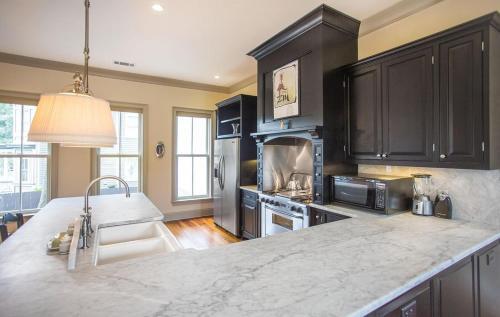 Parkside Place By Lucky Savannah