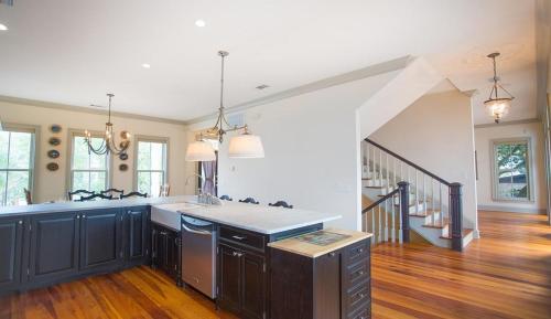 Parkside Place By Lucky Savannah