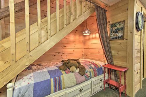 Rustic Getaway With Pool Table Less Than 6 Miles To Helen!