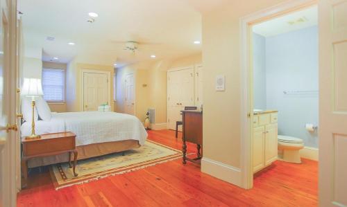 Tattnall Manor By Lucky Savannah