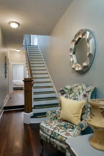 Huge 5 Bed, 5 Bath In Historic Downtown Savannah