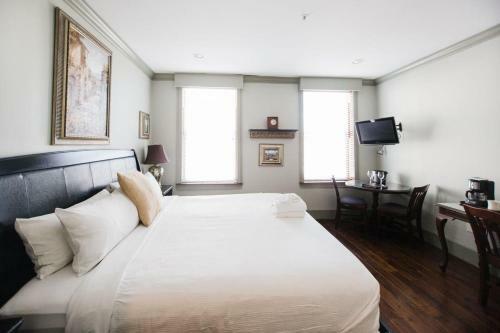 Posada Mcdonoughs Inn Unit 2 By Lucky Savannah