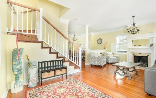 Mandy's Veranda By Lucky Savannah