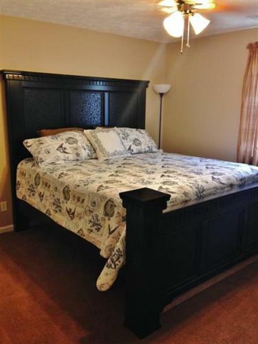 Clean And Cozy Savannah House Near Tybee Beaches!