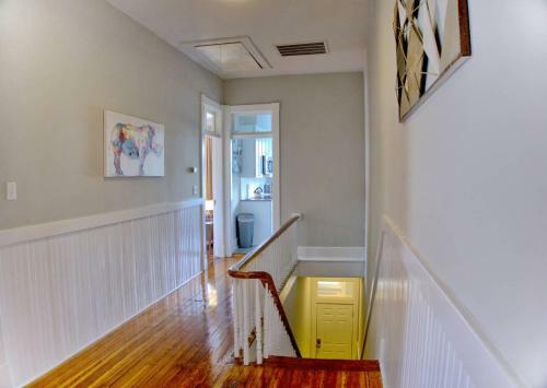 Newly Renovated Stunning Space