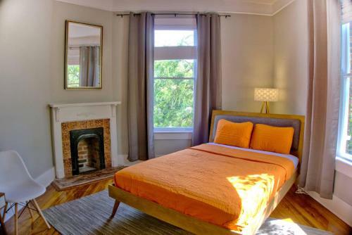 Newly Renovated Stunning Space