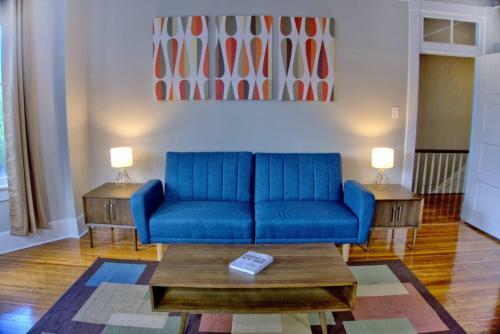 Newly Renovated Stunning Space