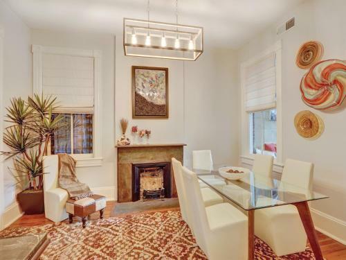 Heated Pool Access Flex Cancelation Posh And Luxurious Historic Savannah Vacation Home