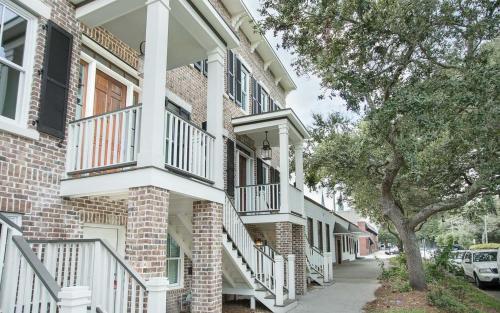 513 Liberty Main By Lucky Savannah