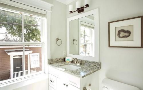 513 Liberty Main By Lucky Savannah
