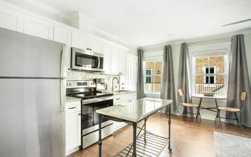 513 Liberty Main By Lucky Savannah