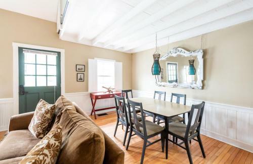 Magnolia Cottage By Lucky Savannah
