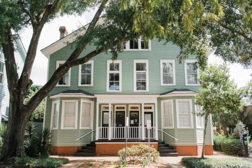 Unwind On Crawford Square By Lucky Savannah