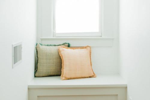 Unwind On Crawford Square By Lucky Savannah
