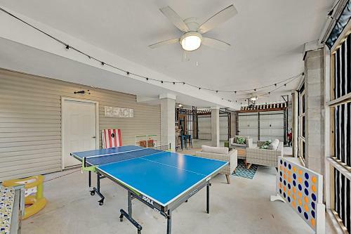 Three Buoys - Private Pool, Walk To Beach! Home