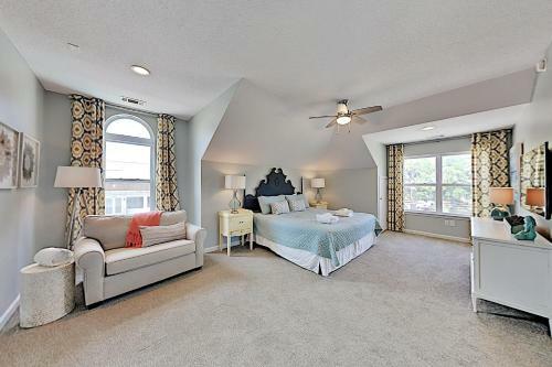 Three Buoys - Private Pool, Walk To Beach! Home