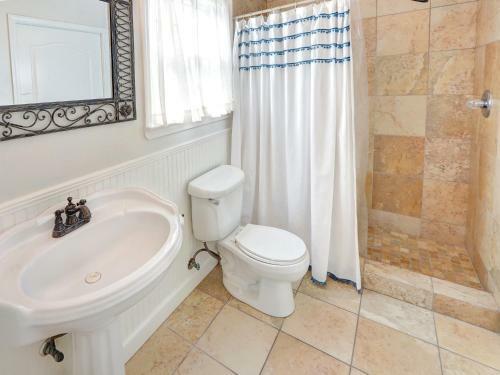 Heated Pool Access Flex Cancelation Gorgeous Sunset Views Over The Water
