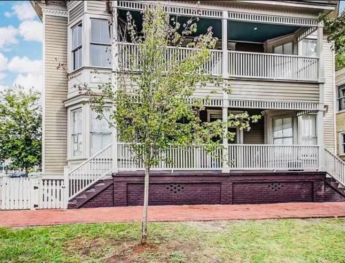 Apartamento 320 West Park Inn -cozy And Comfortable, In Downtown Savannah