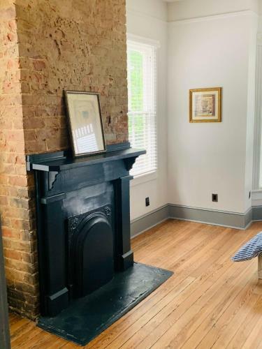Apartamento 320 West Park Inn -cozy And Comfortable, In Downtown Savannah