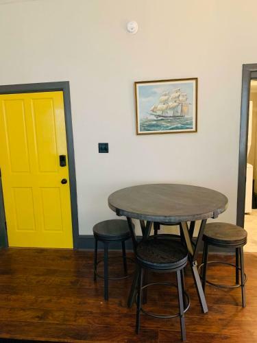 Apartamento 320 West Park Inn -cozy And Comfortable, In Downtown Savannah