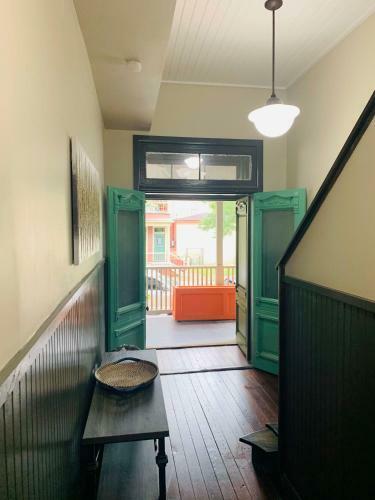 Apartamento 320 West Park Inn -cozy And Comfortable, In Downtown Savannah