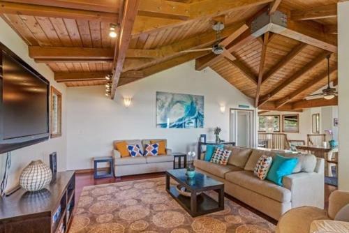 Pinetrees Beach Villa Home