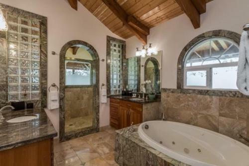 Pinetrees Beach Villa Home