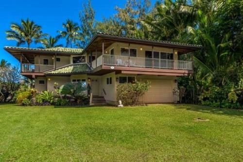 Pinetrees Beach Villa Home