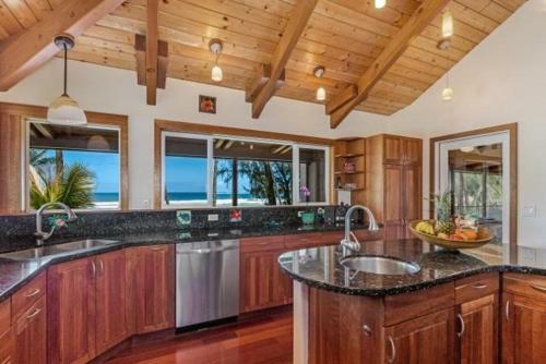 Pinetrees Beach Villa Home