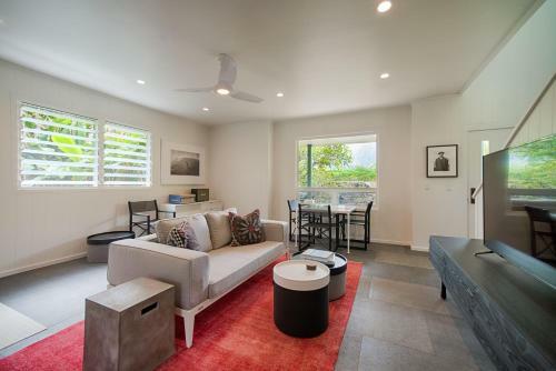 Hanalei Beachfront Cottage Home