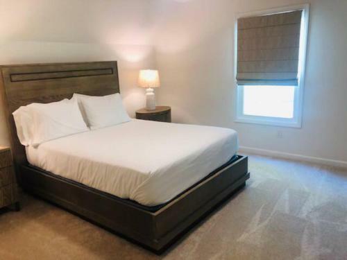 Bright And Beautiful 3 Bedroom Woodstock Charmer