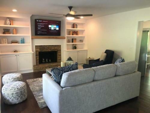 Bright And Beautiful 3 Bedroom Woodstock Charmer