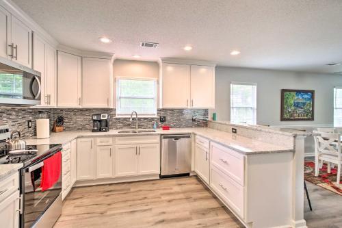 Ideally Located Beach House On Tybee Island!