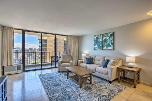Resort Condo With Views, 1 Block To Beach And Zoo!