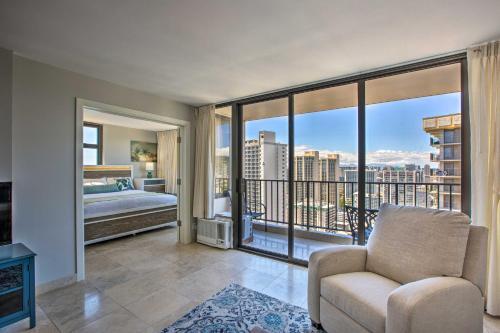 Resort Condo With Views, 1 Block To Beach And Zoo!