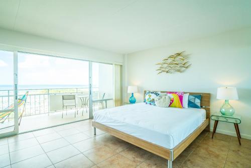 Ilikai Hotel (ia04)