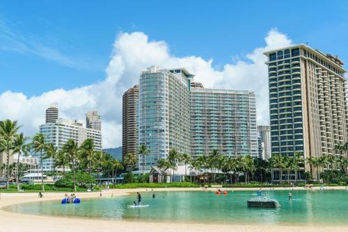 Ilikai Hotel (ia04)