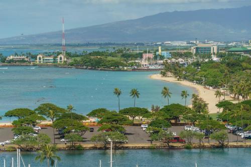 Ilikai Marina Condo (im692)