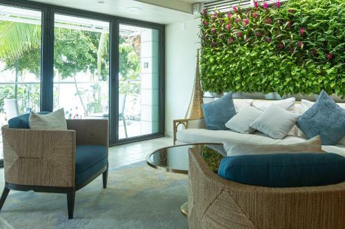 Hotel Espacio The Jewel Of Waikiki